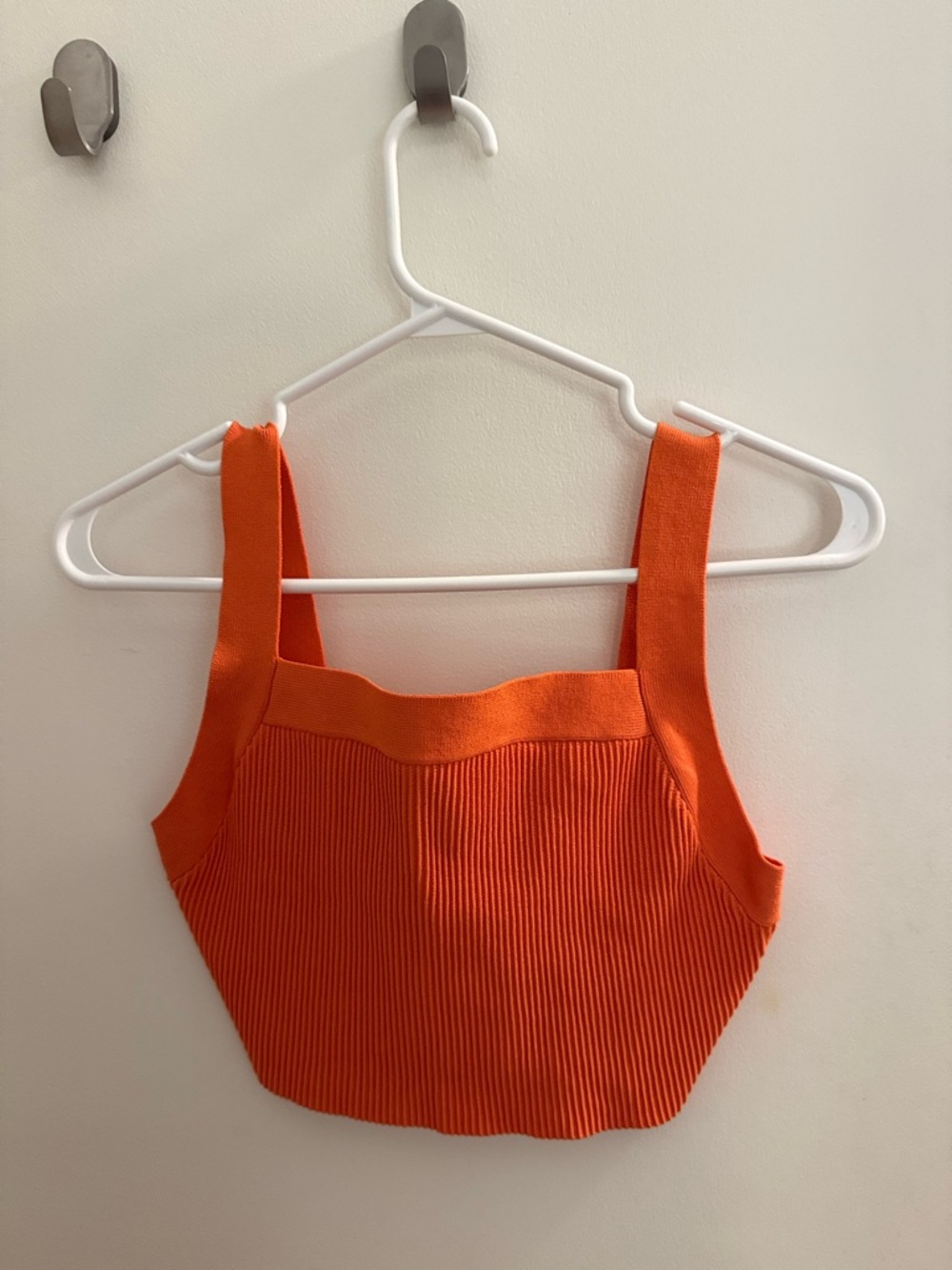 Babaton Ribbed Square-Neck Crop Tank Top - Orange